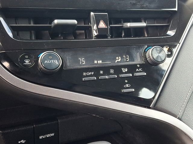 Used 2023 Toyota Camry SE image 15