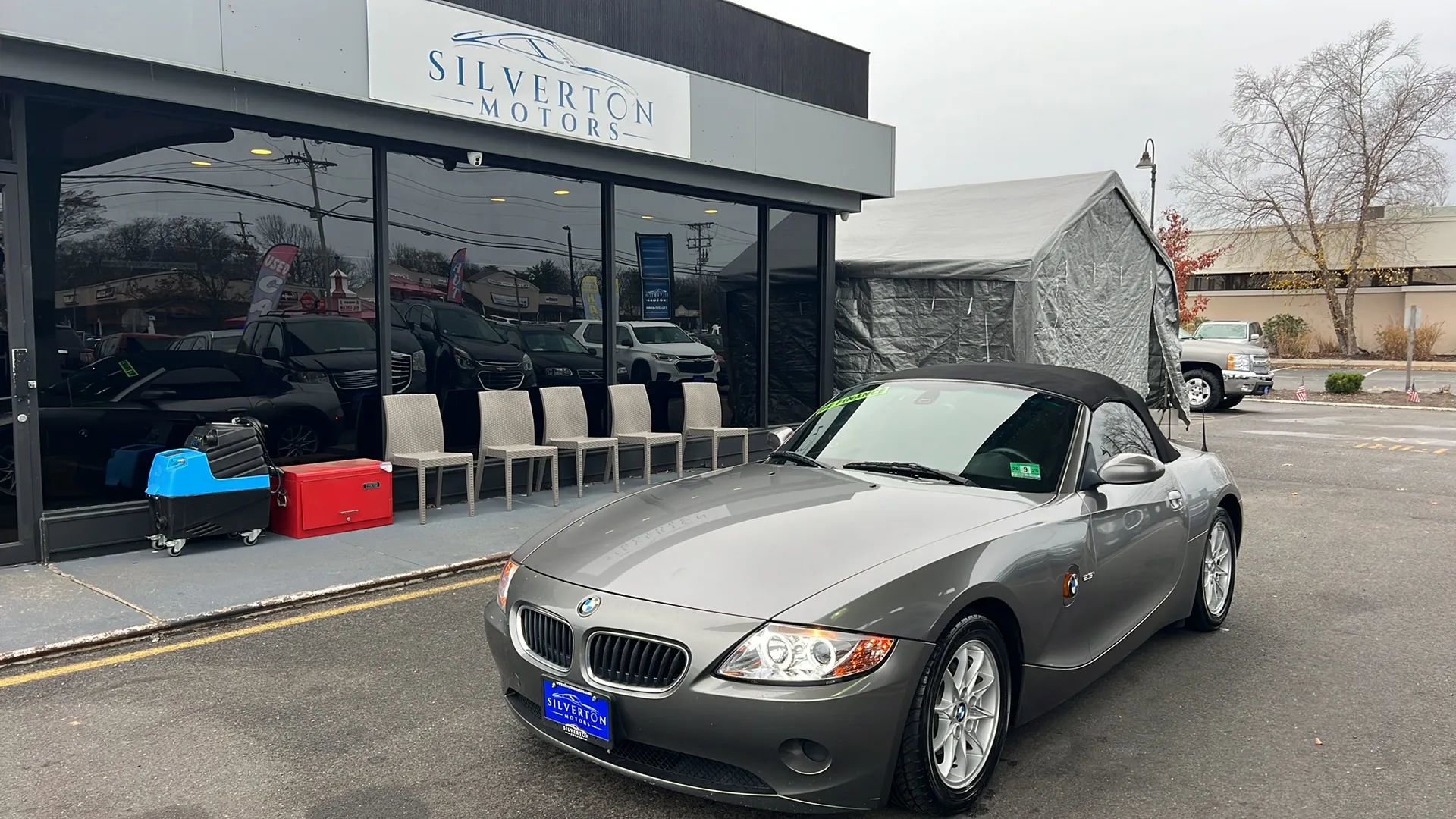 Used 2004 BMW Z4 2.5i image 1