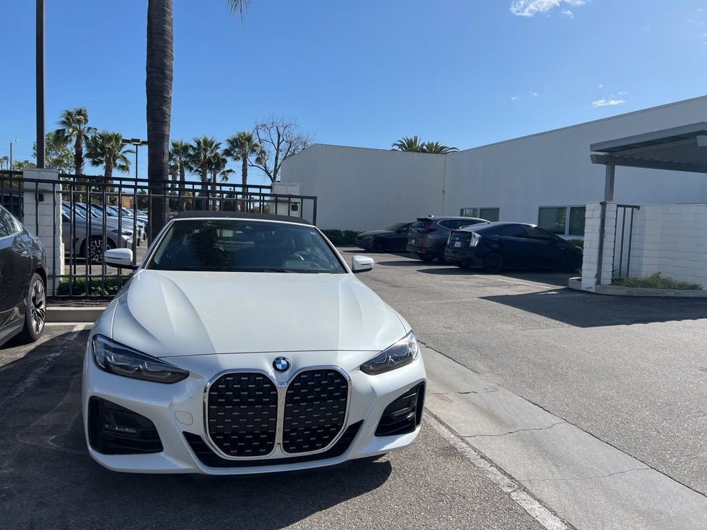 Used 2021 BMW 430i Convertible w/ M Sport Package image 2