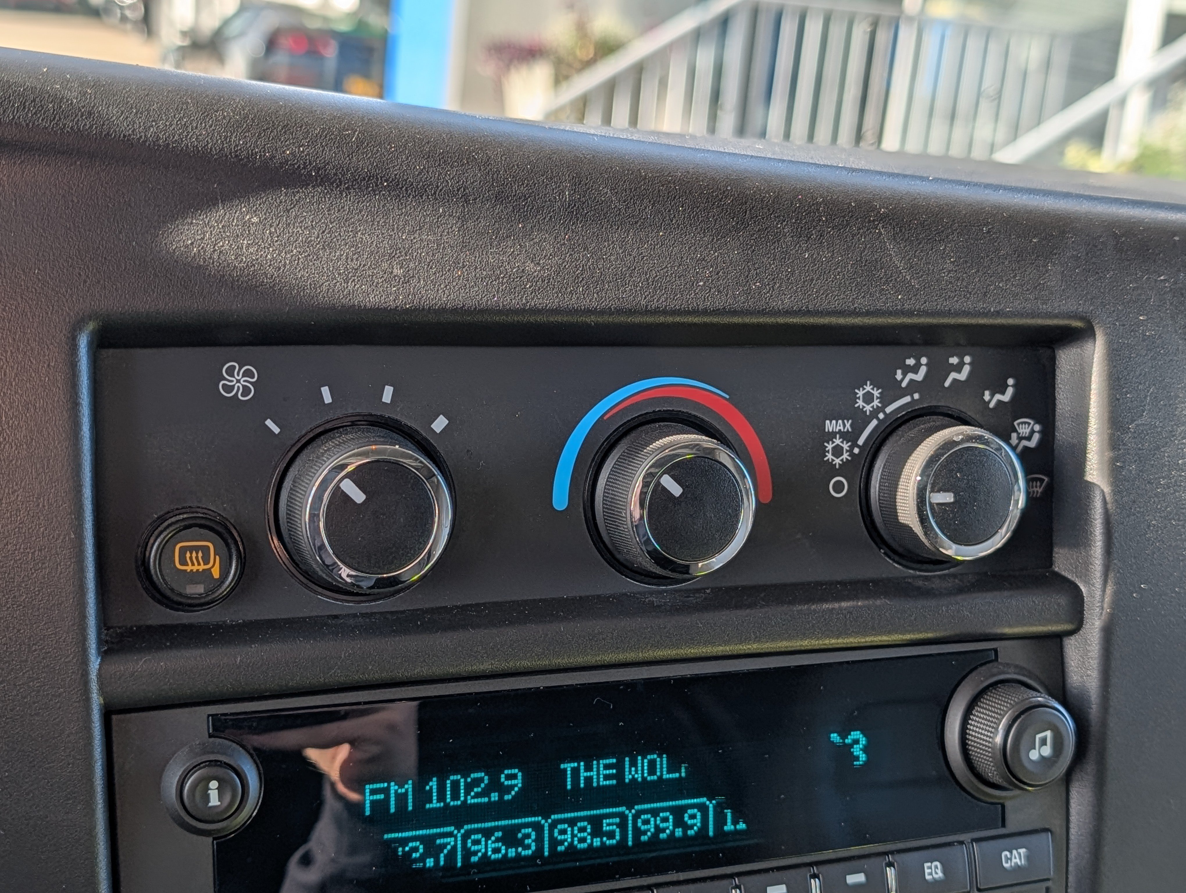 Certified 2025 Chevrolet Express 2500 w/ Driver Convenience Package RWD image 19