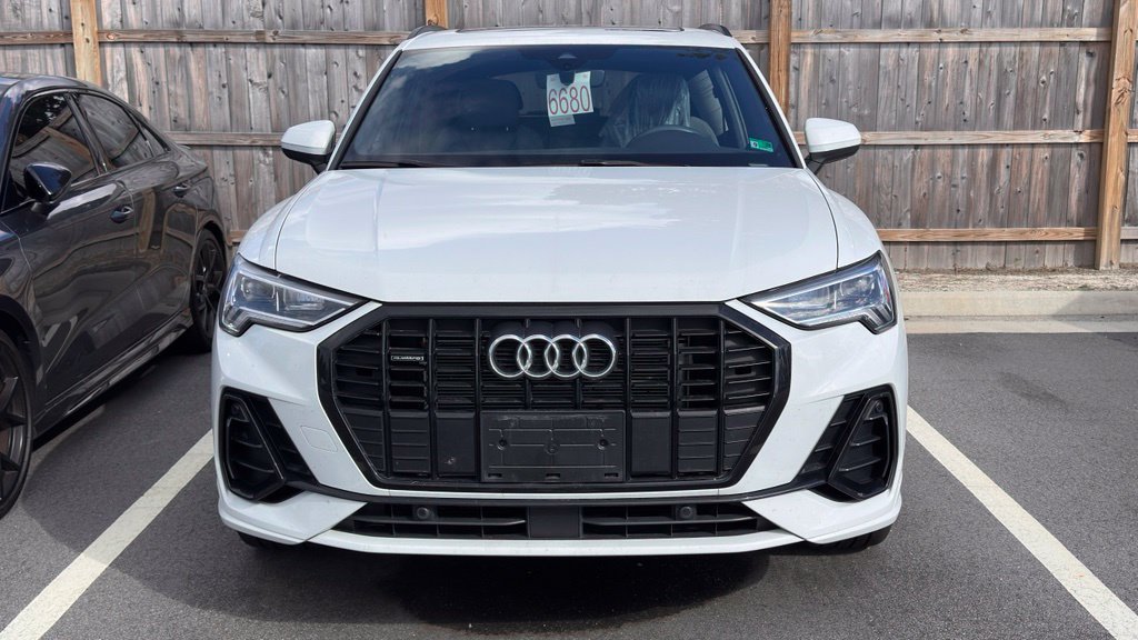Used 2024 Audi Q3 2.0T Premium w/ Convenience Package AWD/4WD image 12