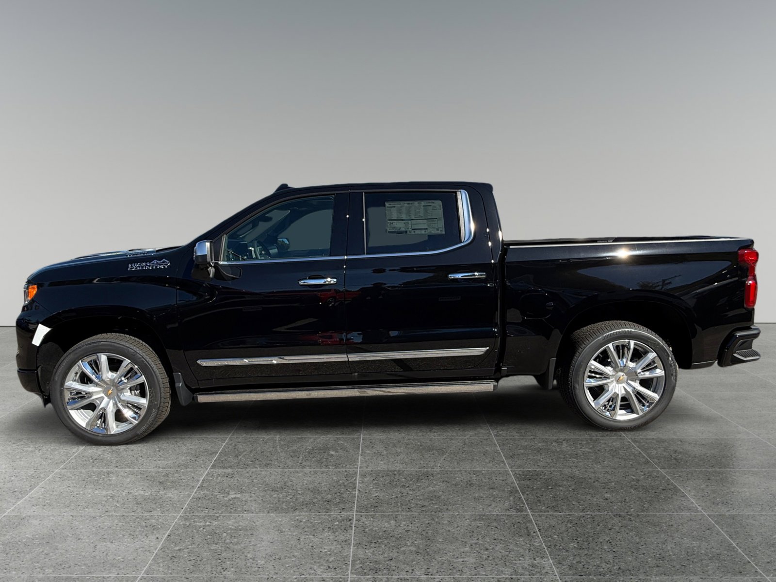 New 2026 Chevrolet Silverado 1500 High Country w/ High Country Premium Package image 2