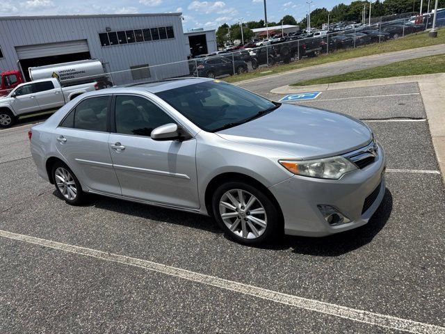 Used 2013 Toyota Camry XLE w/ Leather Pkg FWD image 19