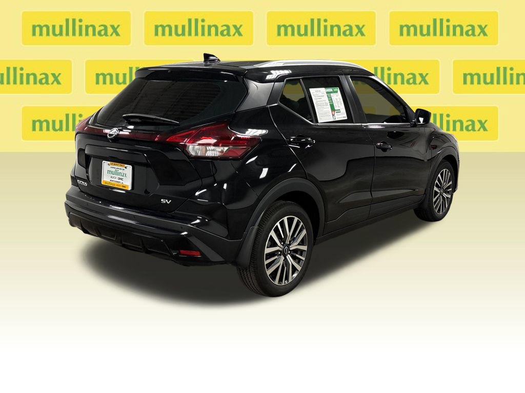 Used 2023 Nissan Kicks SV FWD image 19