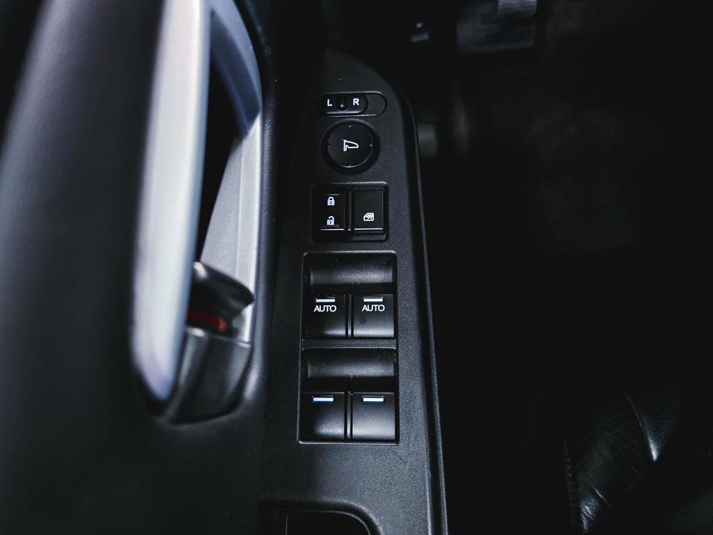 Used 2012 Honda Pilot Touring image 23