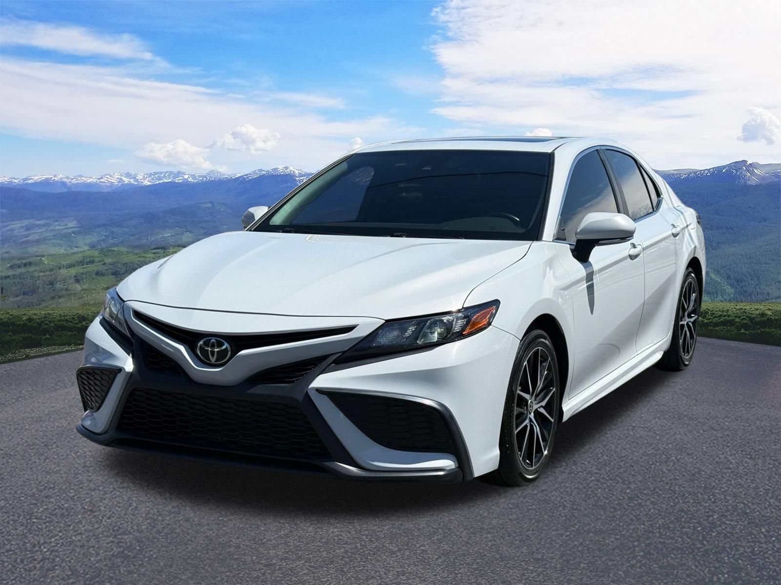 Certified 2022 Toyota Camry SE w/ Cold Weather Package