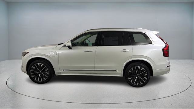 New 2026 Volvo XC90 T8 Ultra w/ Protection Package Premier AWD/4WD image 4