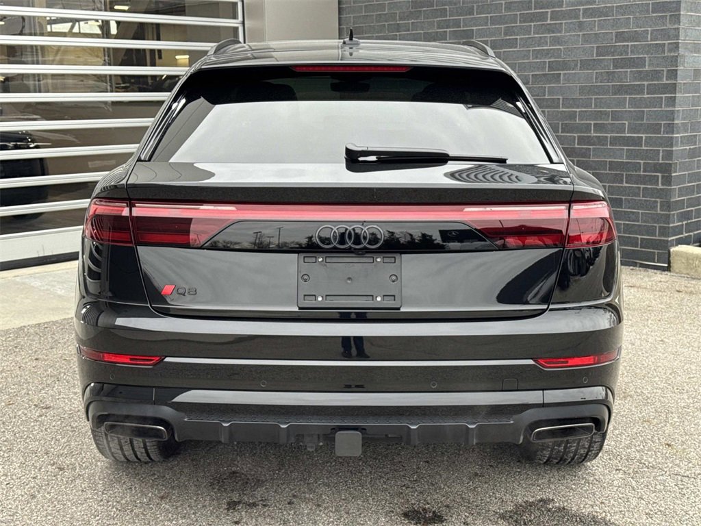 Used 2025 Audi Q8 Premium Plus image 5