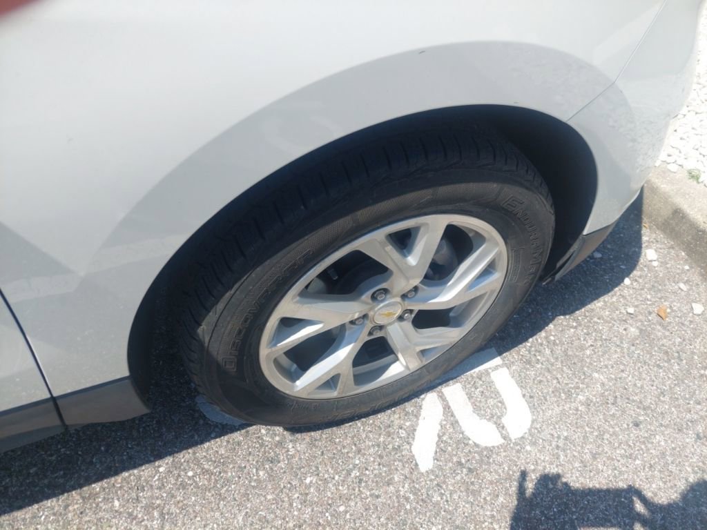 Used 2018 Chevrolet Equinox Premier AWD/4WD image 10