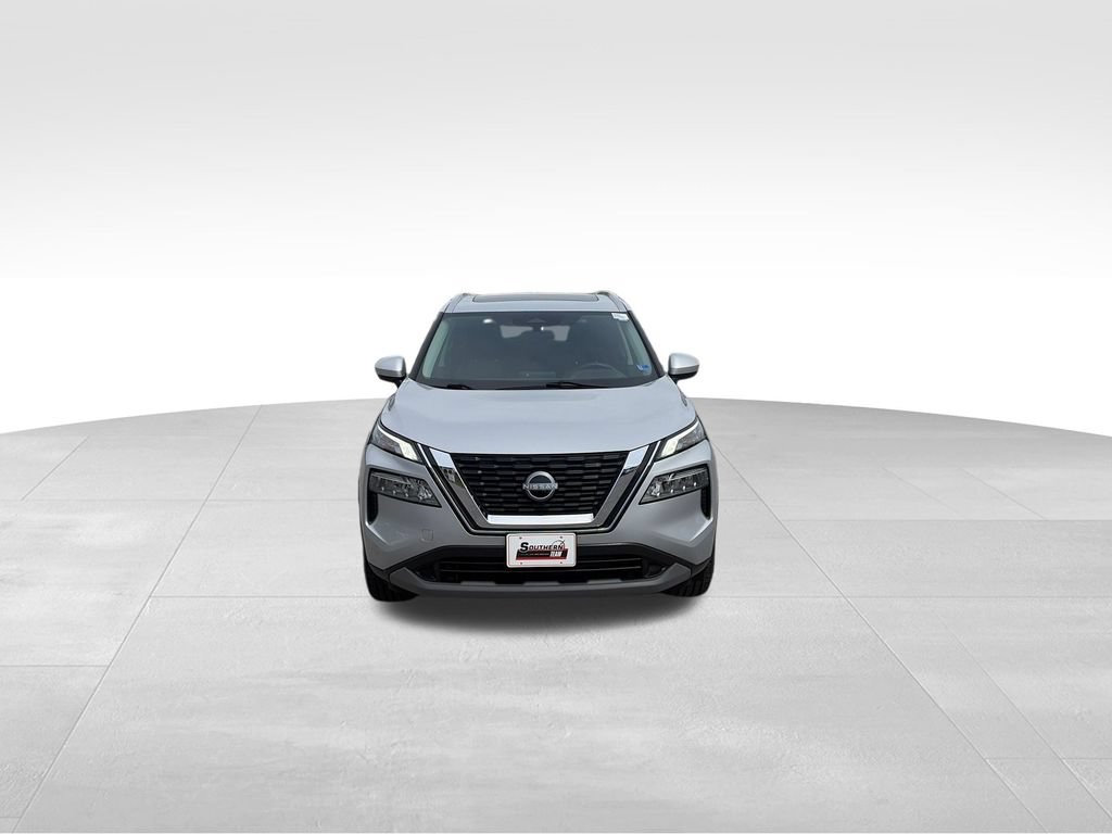 Used 2023 Nissan Rogue SV w/ SV Premium B Package FWD image 9