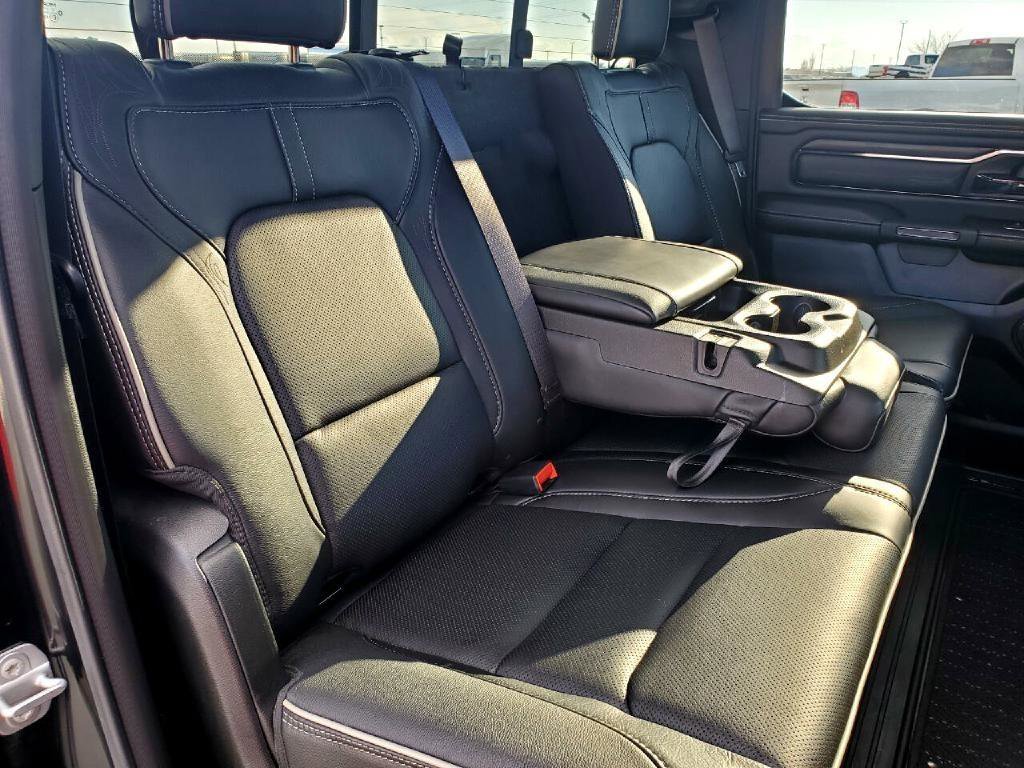 Used 2022 RAM 1500 Limited w/ Body-Colour Bumper Group image 39