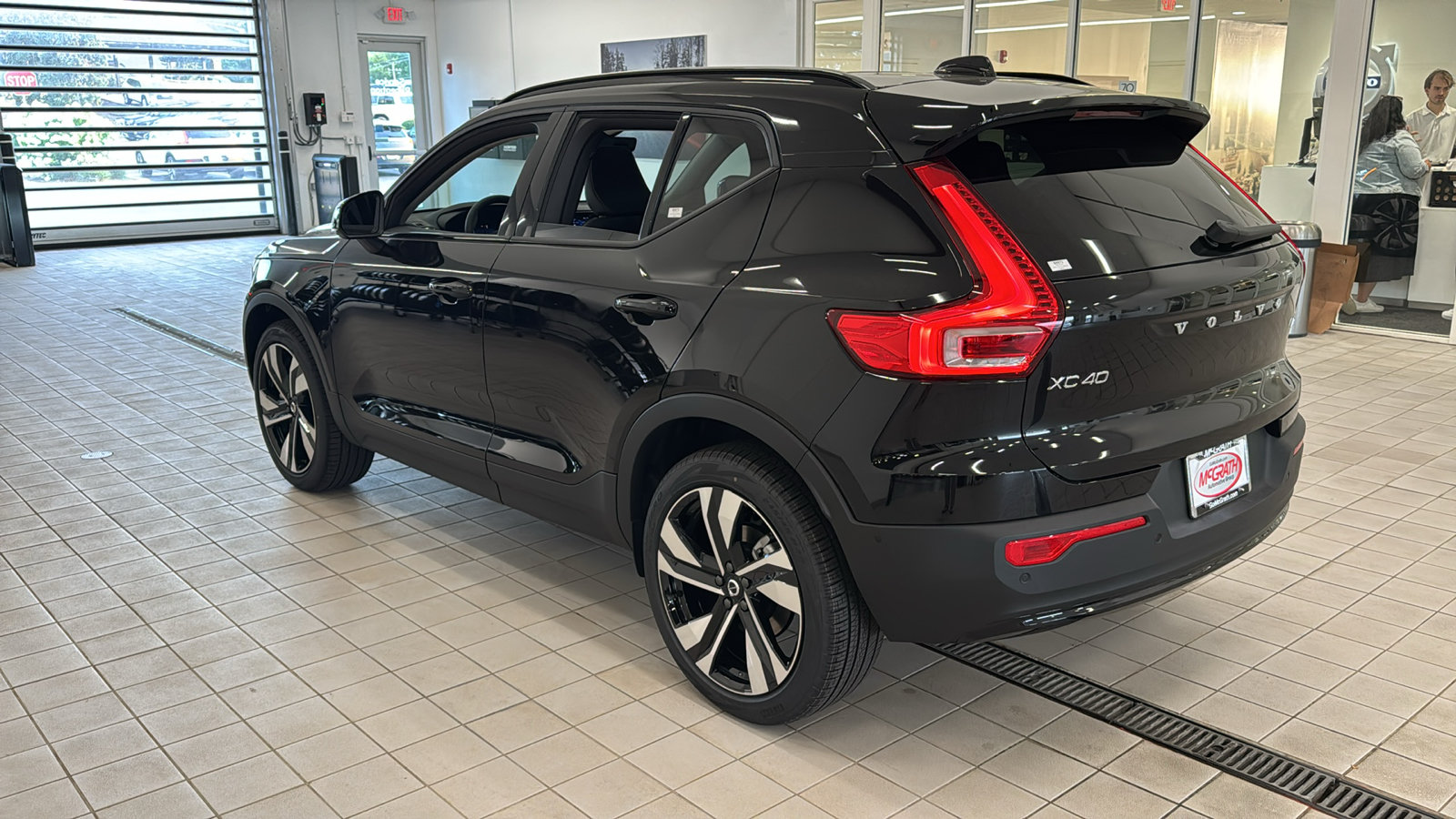 New 2026 Volvo XC40 B5 Ultra w/ Climate Package AWD/4WD image 7