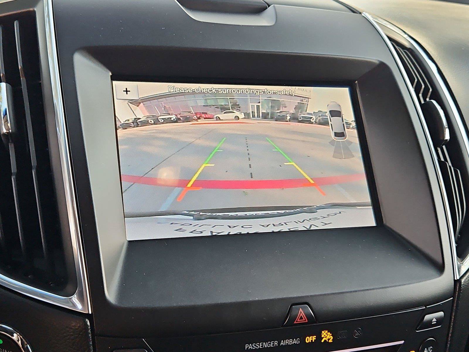 Used 2019 Ford Edge Titanium FWD image 18