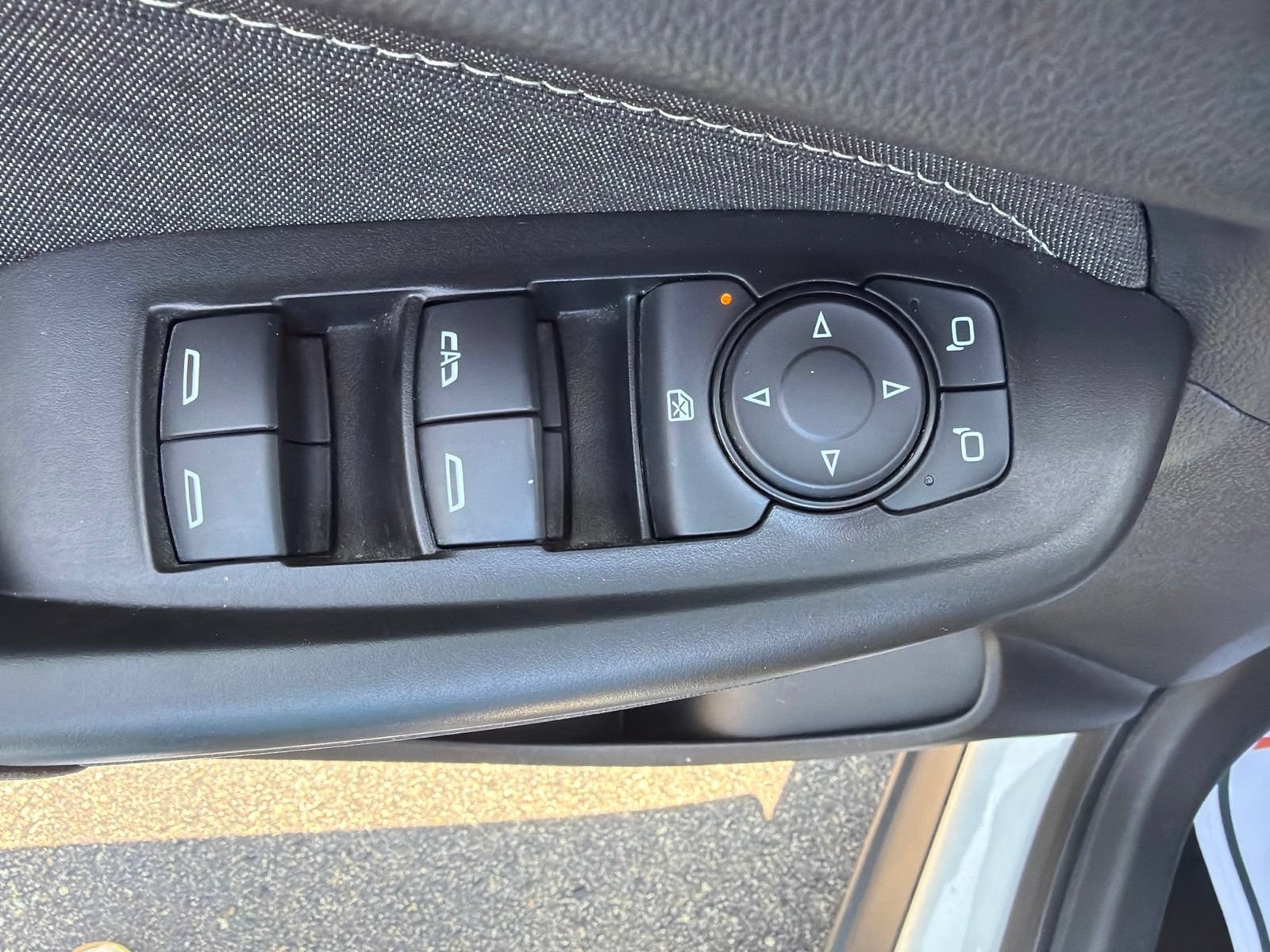 Used 2023 Chevrolet TrailBlazer ACTIV w/ Convenience Package FWD image 11
