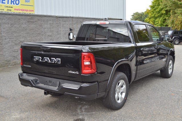 New 2025 RAM 1500 Big Horn image 9