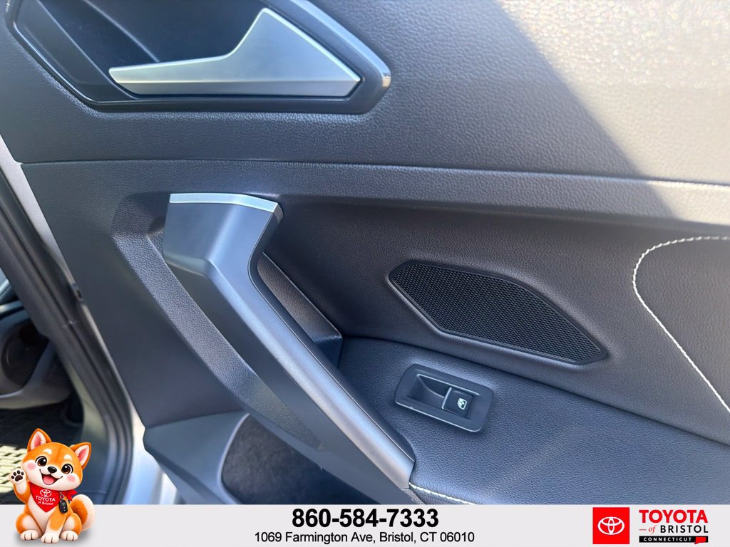 Used 2023 Volkswagen Tiguan SE R-Line AWD/4WD image 33