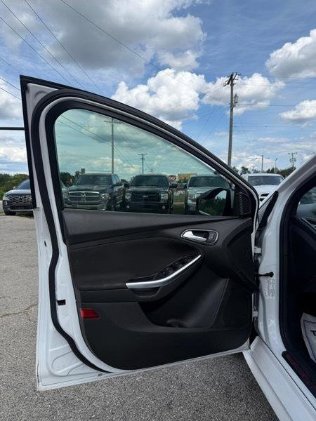 Used 2016 Ford Focus ST image 13