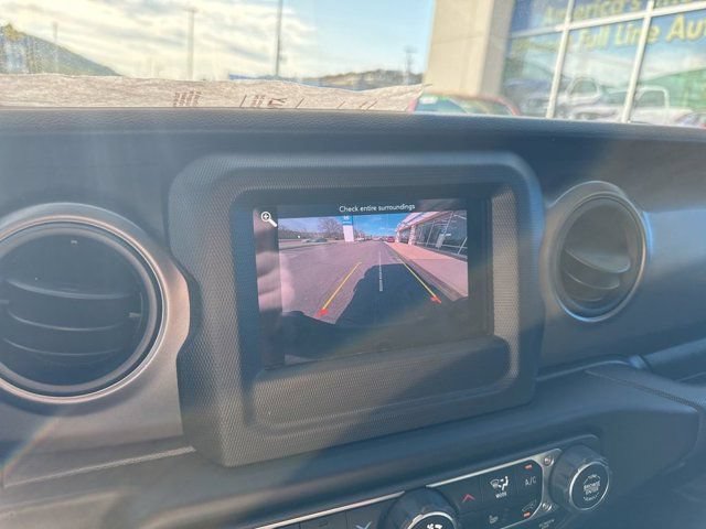 Used 2022 Jeep Gladiator Sport AWD/4WD image 17