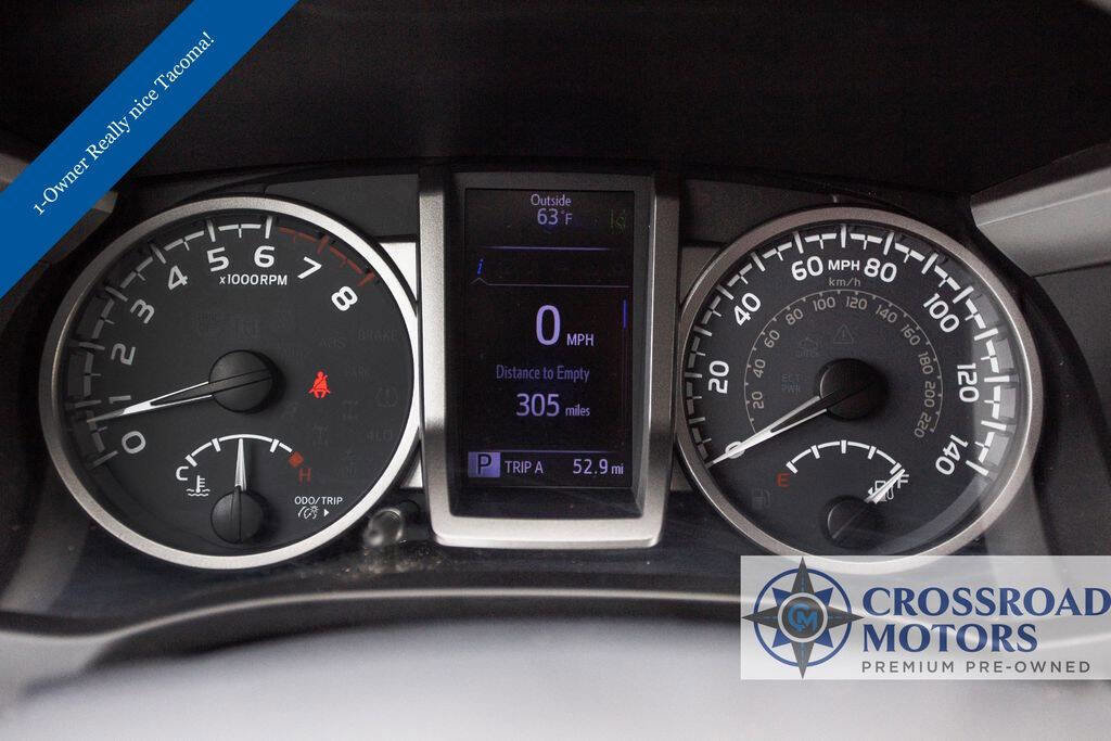 Used 2019 Toyota Tacoma Limited image 29