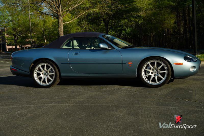 Used 2003 Jaguar XK8 Convertible image 8