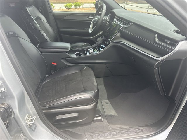 Used 2024 Jeep Grand Cherokee L Laredo image 10