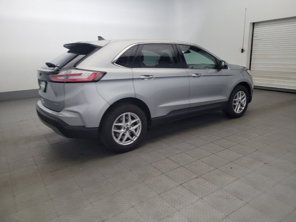 Used 2024 Ford Edge SEL image 10