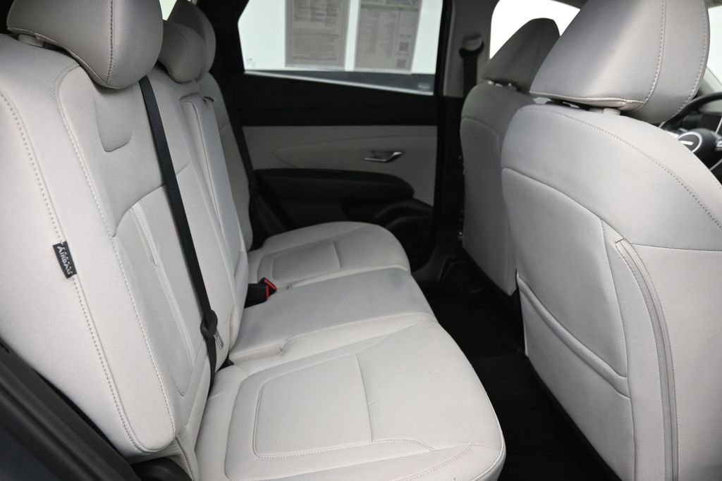 Used 2025 Hyundai Tucson SEL AWD/4WD image 8