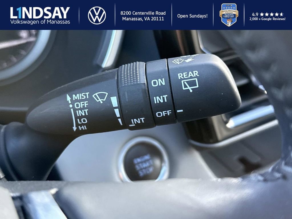 Used 2020 Toyota Highlander XLE image 20