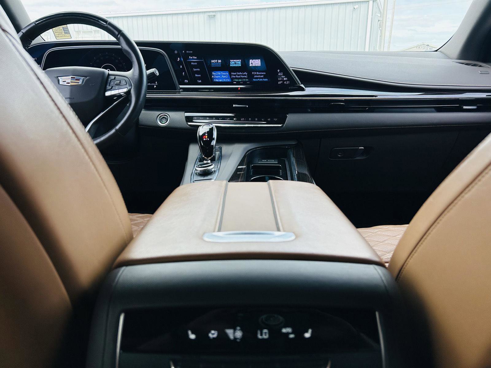 Used 2022 Cadillac Escalade Sport w/ Touring Package AWD/4WD image 32