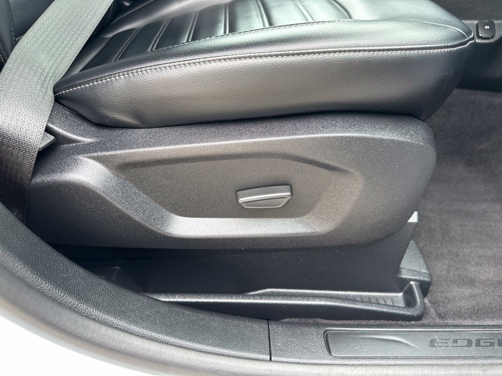 Used 2024 Ford Edge SEL AWD/4WD image 29