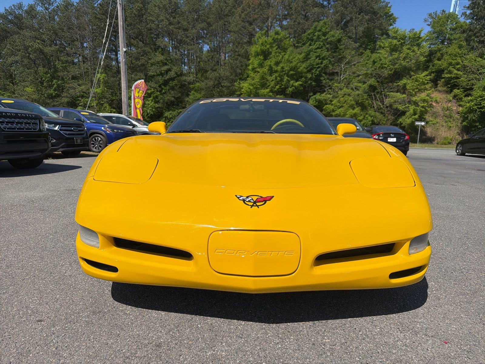 Used 2000 Chevrolet Corvette Convertible w/ Performance Handling Pkg image 2
