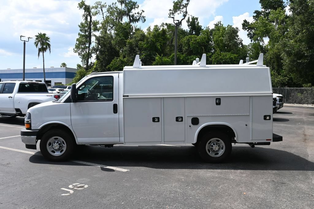 New 2025 Chevrolet Express 3500 w/ Power Convenience Package RWD image 2