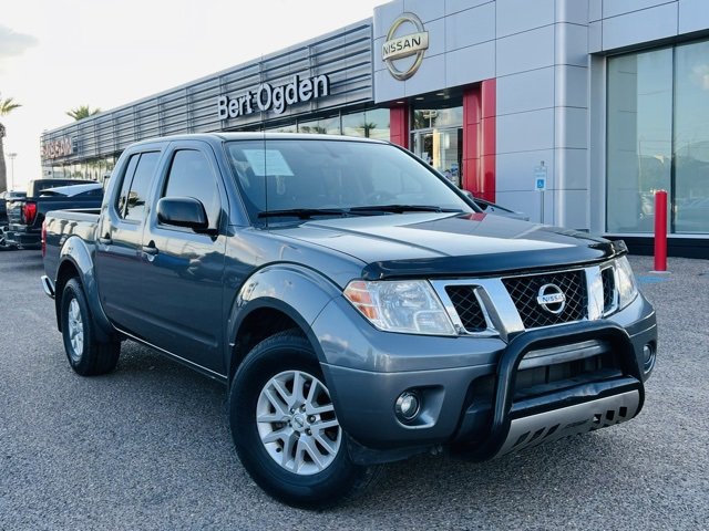 Used 2020 Nissan Frontier SV image 1