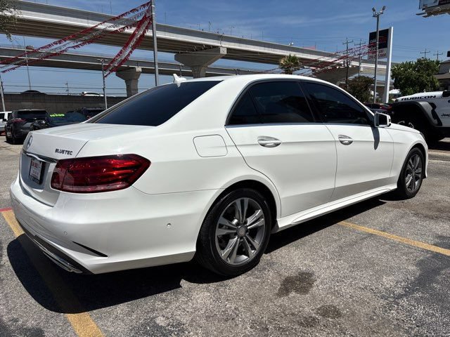 Used 2014 Mercedes-Benz E 250 BlueTEC Sedan image 6