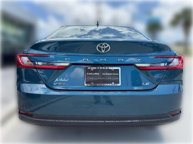Used 2025 Toyota Camry LE image 7