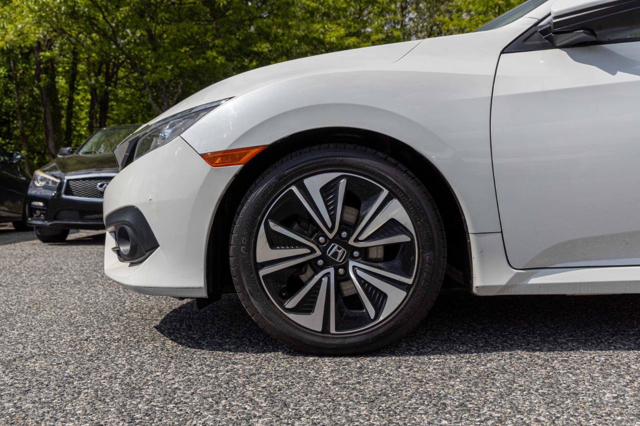 Used 2018 Honda Civic EX-L image 10