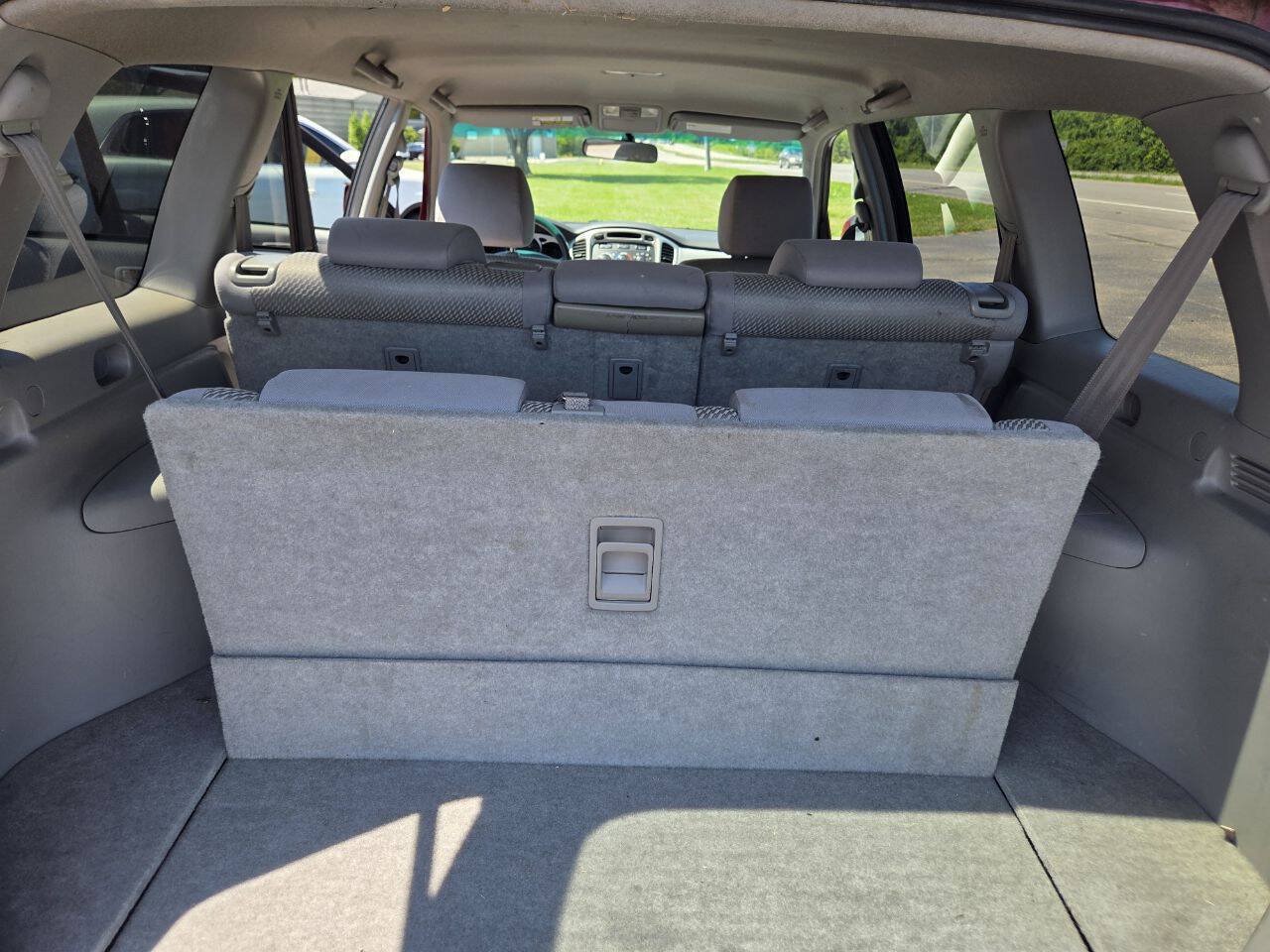 Used 2007 Toyota Highlander 2WD w/ Extra Value Pkg #2 image 22