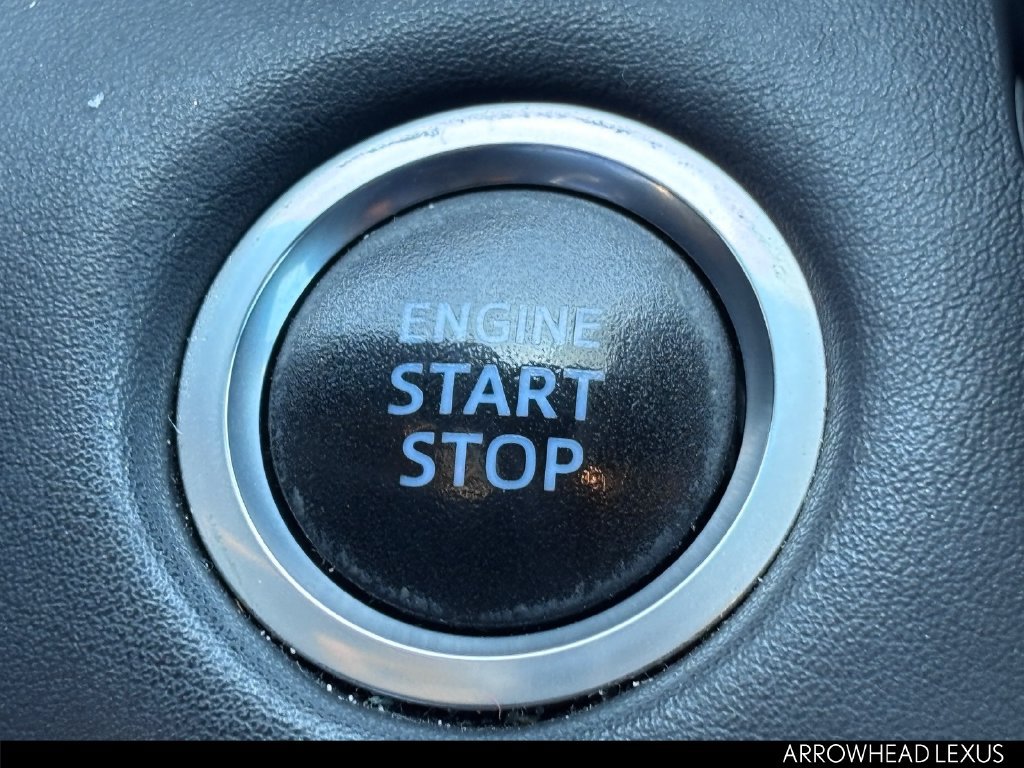 Used 2021 Toyota Highlander XSE FWD image 33
