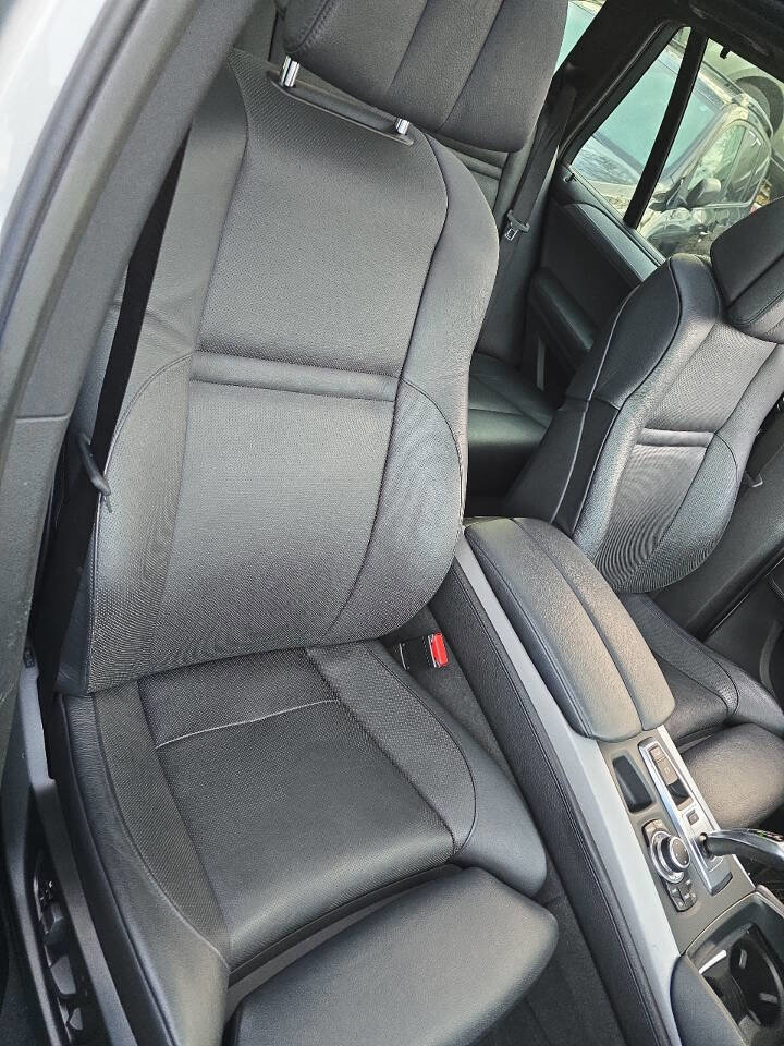 Used 2011 BMW X5 M image 28