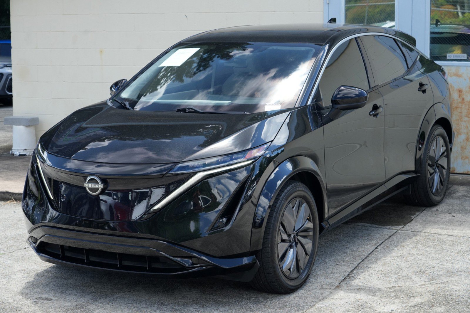Used 2023 Nissan Ariya FWD image 42