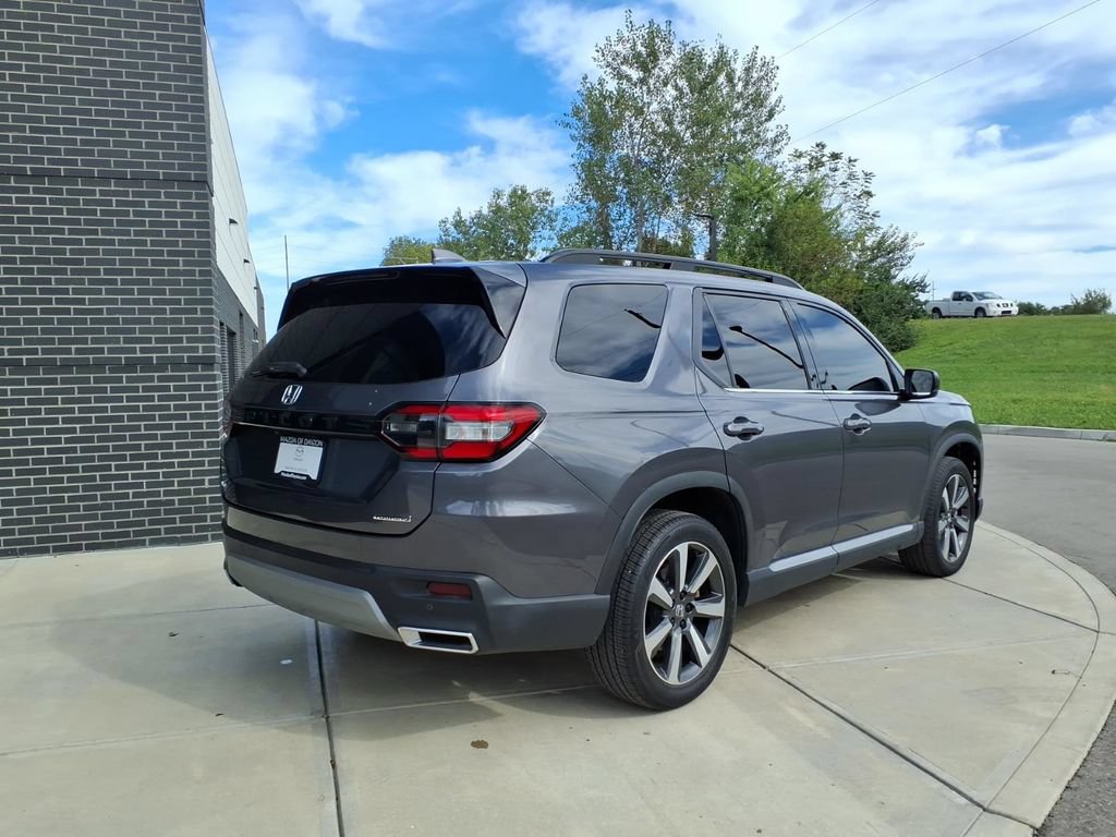 Used 2024 Honda Pilot Touring image 7