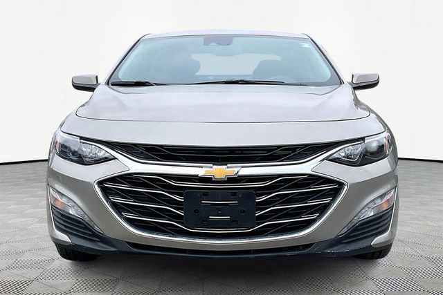 Used 2024 Chevrolet Malibu LT image 2
