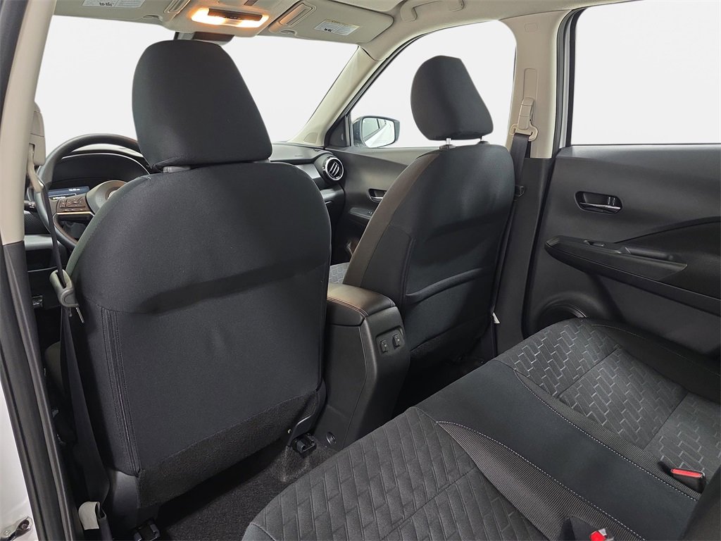 Used 2024 Nissan Kicks SV image 12