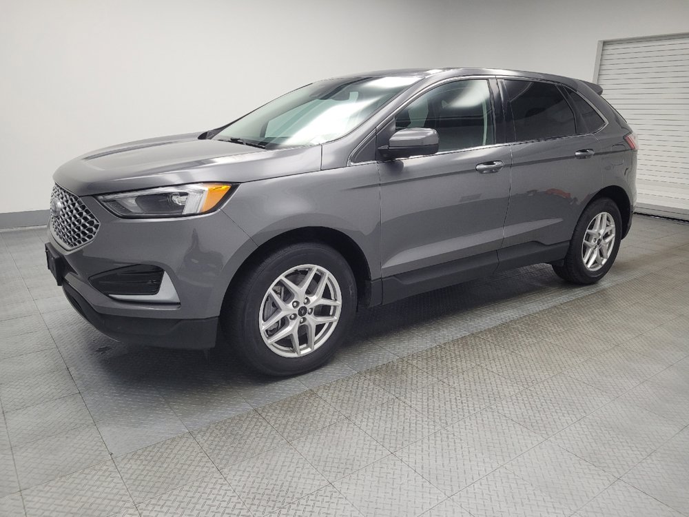Used 2023 Ford Edge SEL image 2
