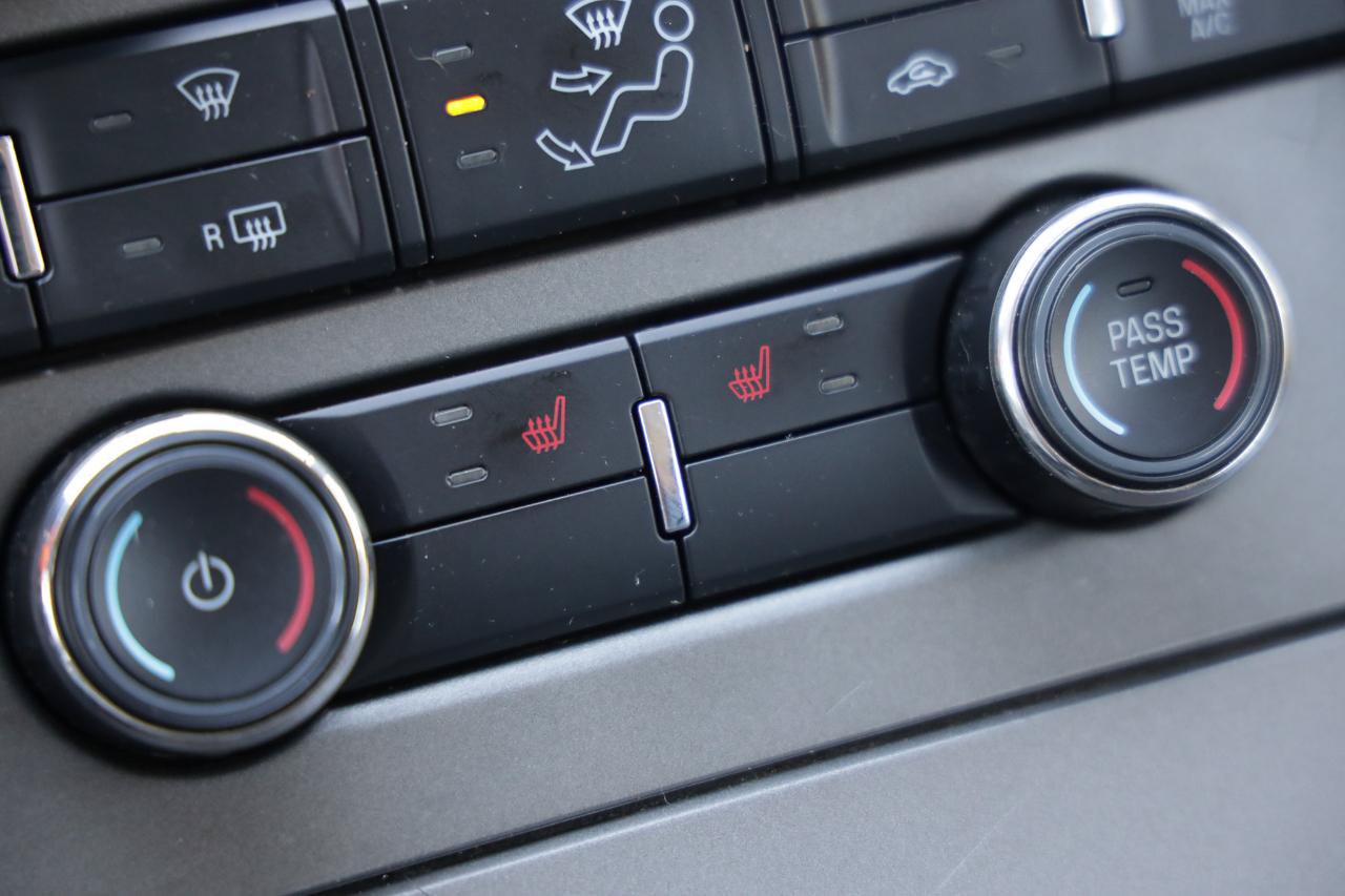 Used 2012 Ford Taurus SEL FWD image 29