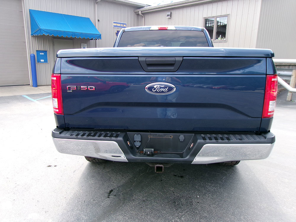 Used 2017 Ford F150 XLT image 4