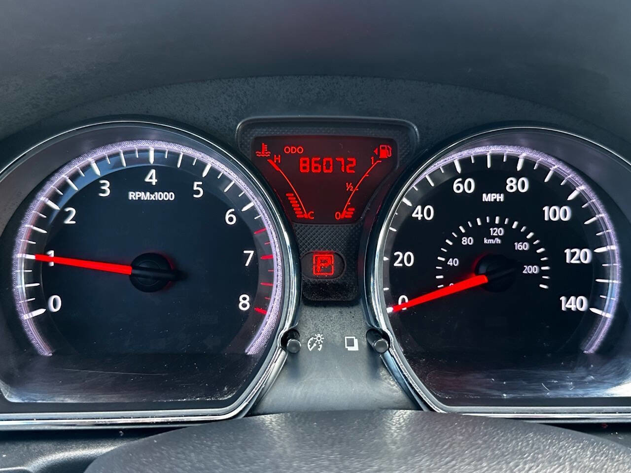 Used 2012 Nissan Versa SV FWD image 15