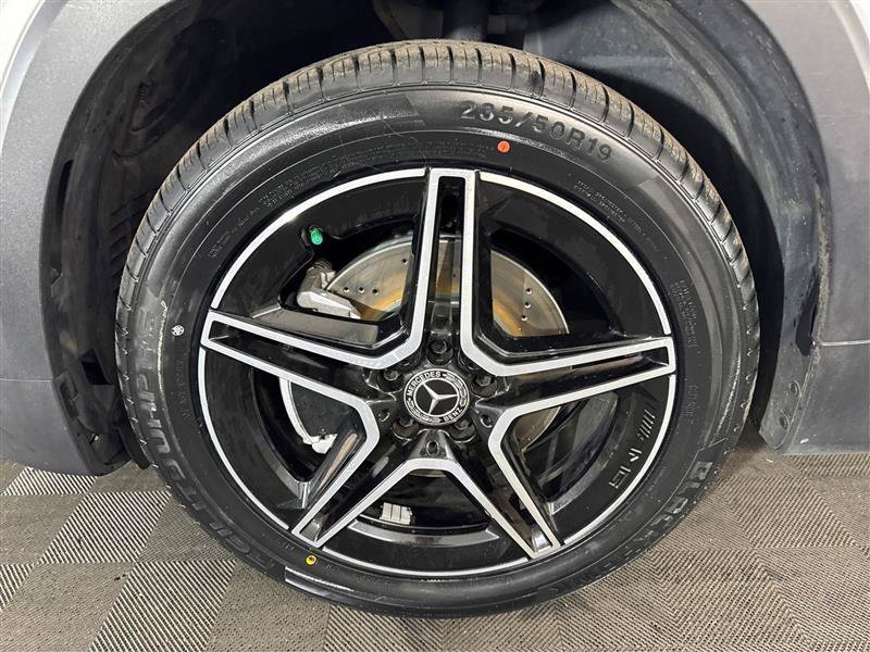 Used 2020 Mercedes-Benz GLB 250 4MATIC image 32