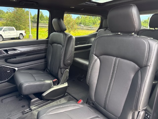 New 2026 Jeep Grand Wagoneer Limited w/ Premium Group II AWD/4WD image 23