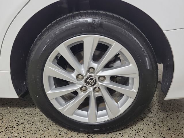 Used 2024 Toyota Camry LE FWD image 8